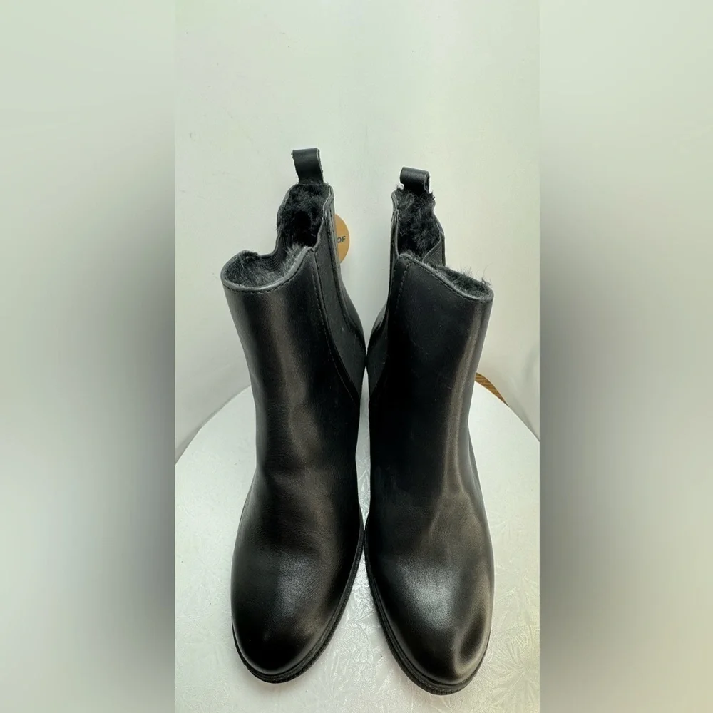 NWT Aldo‎ Black Leather Faux Fur Lined Waterproof Boots Size 9